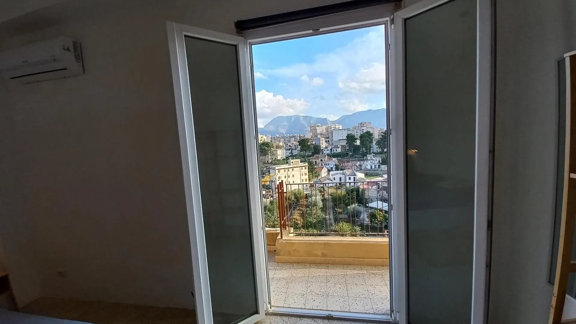 Apartment With Mountain View Palermo 0*,  Italy